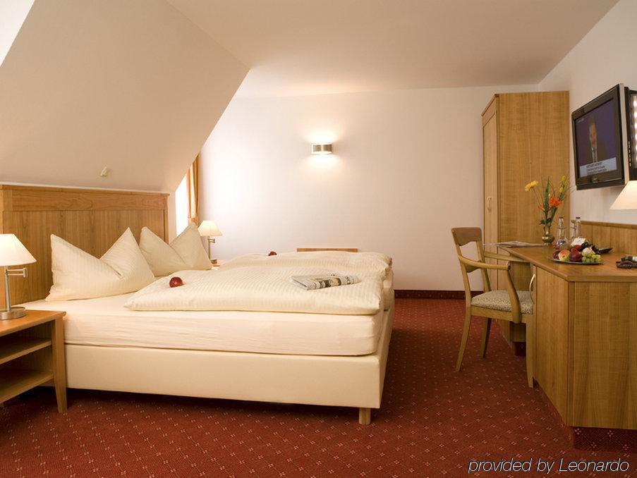 Hotel Mueller Мюнхен Номер фото