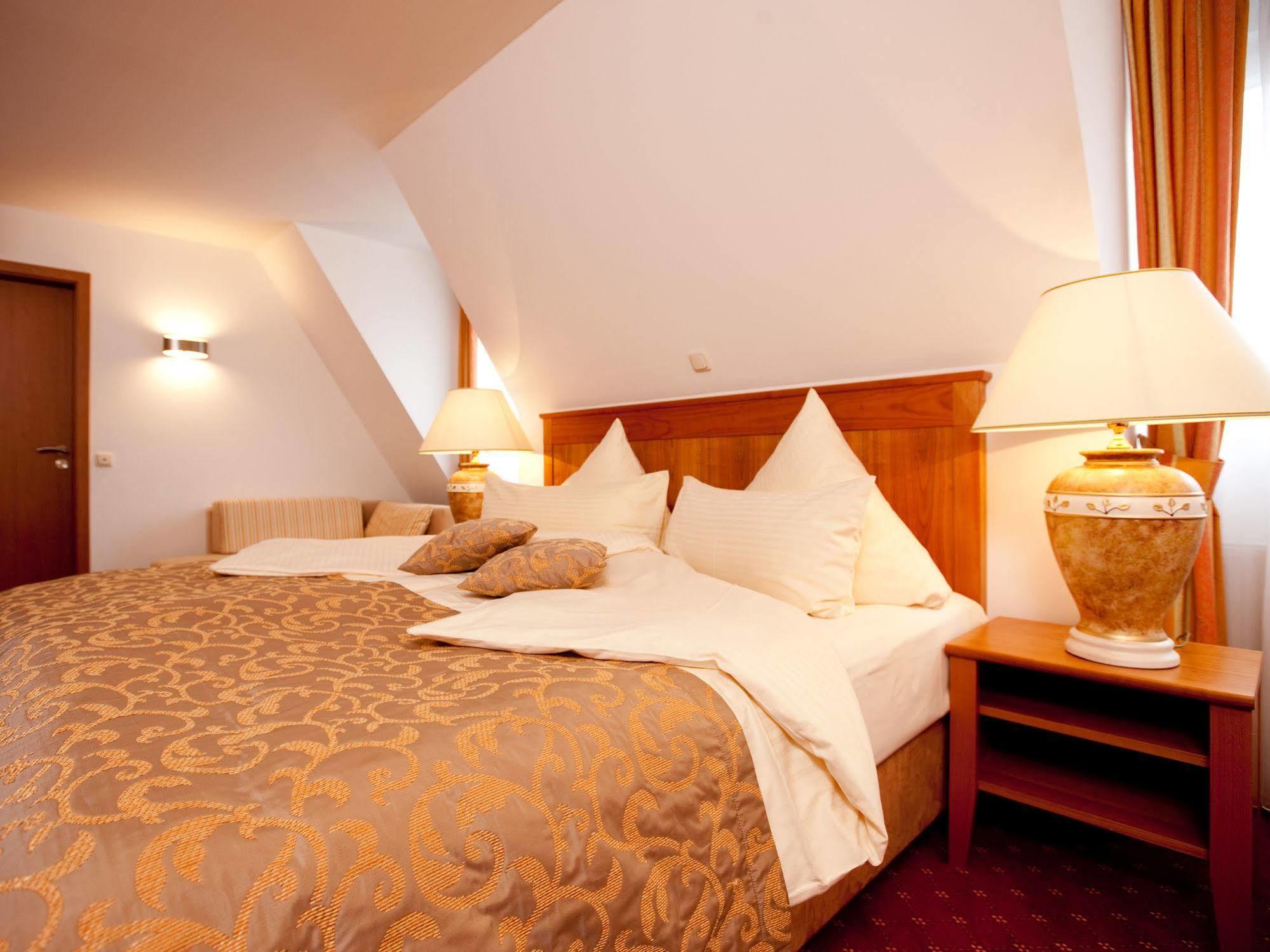 Hotel Mueller Мюнхен Екстер'єр фото